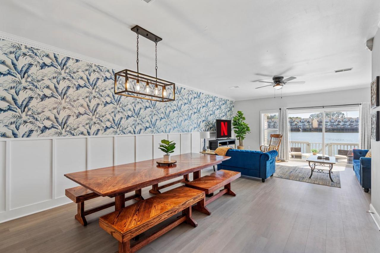 ☆Live On The Water! Lake Palmetto Palm W/ Patio - 10Min To Downtown & Beaches☆ Charleston Esterno foto