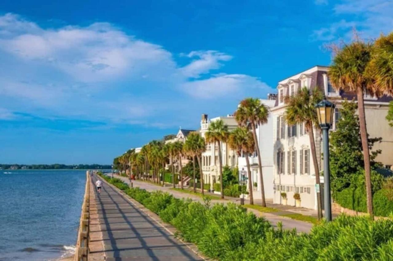 ☆Live On The Water! Lake Palmetto Palm W/ Patio - 10Min To Downtown & Beaches☆ Charleston Esterno foto